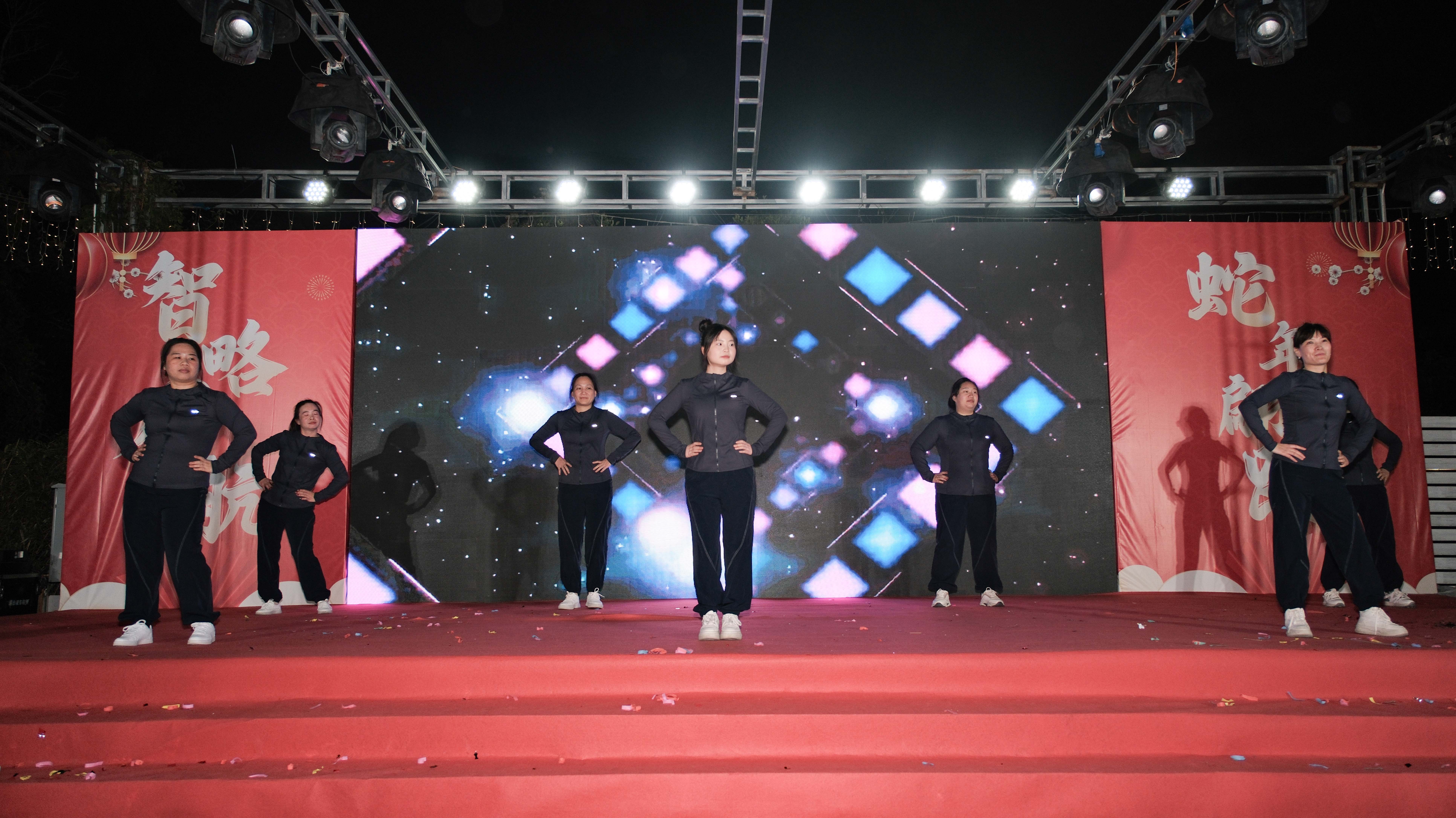 久信達科技2024年年會圓滿落幕：感恩同行，共創(chuàng)環(huán)保新未來，乘風(fēng)破浪，夢想起航(圖10)