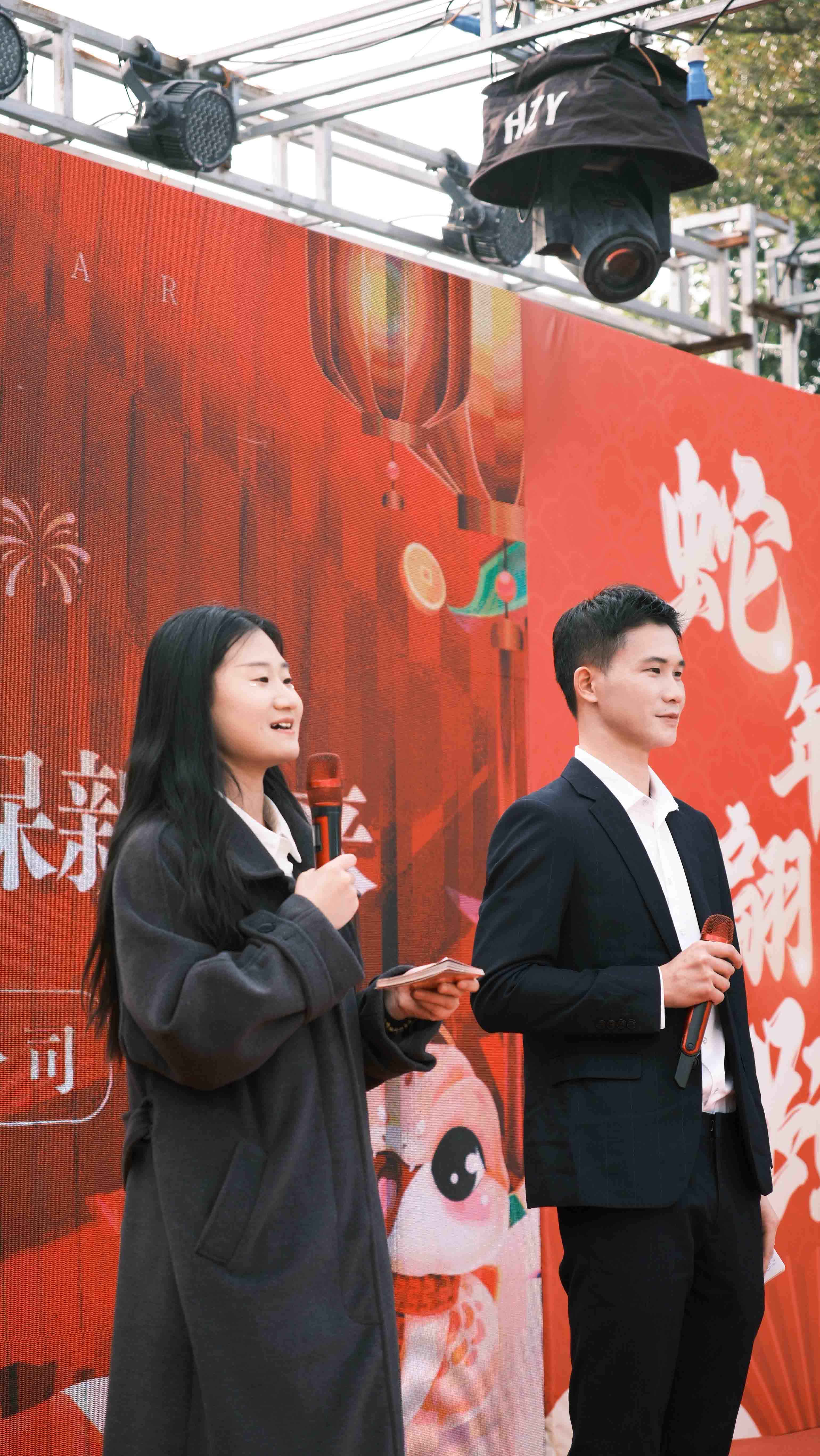 久信達科技2024年年會圓滿落幕：感恩同行，共創(chuàng)環(huán)保新未來，乘風(fēng)破浪，夢想起航(圖4)
