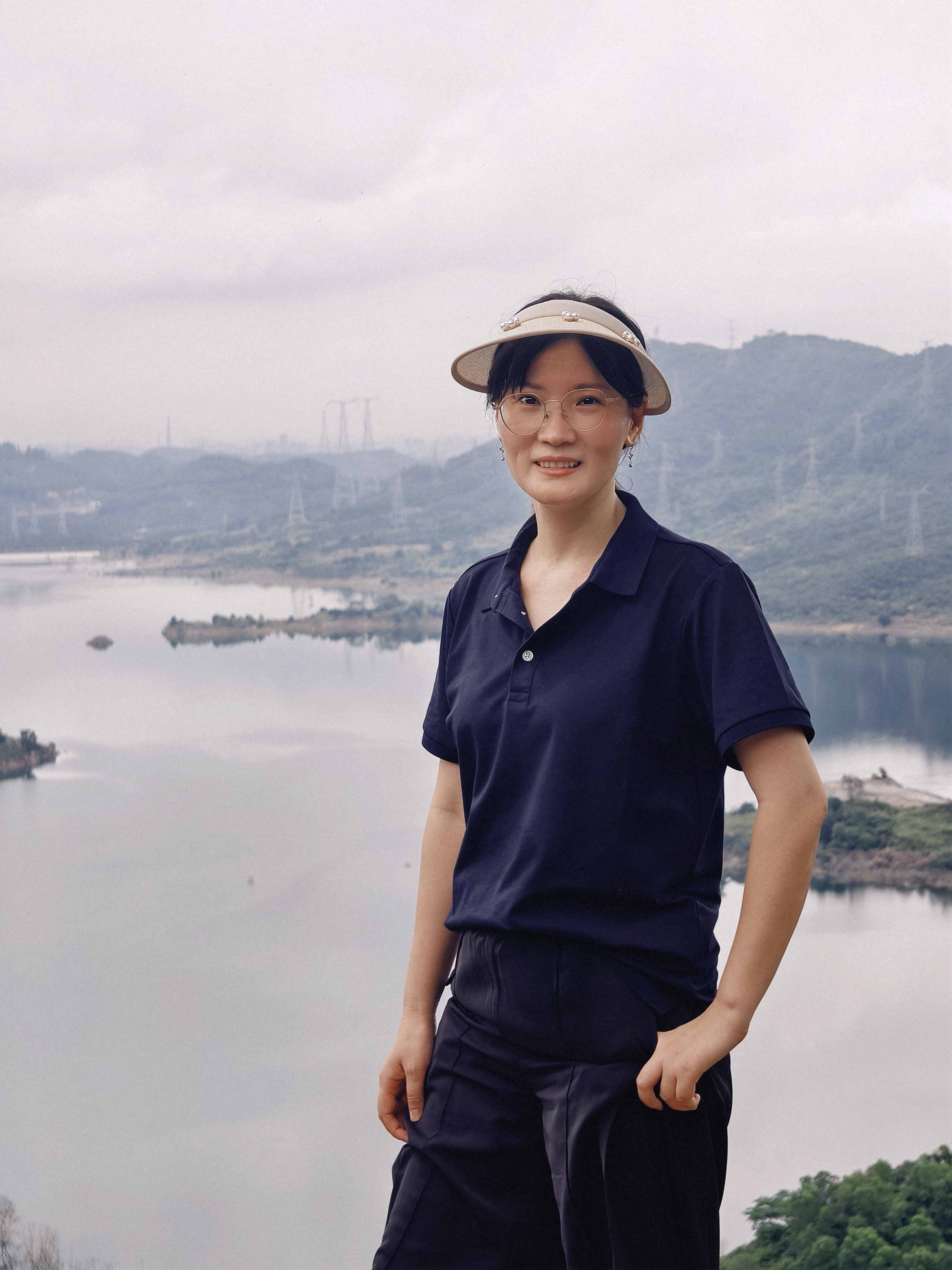 久信達科技公司員工齊聚光明區(qū)蠄蜍石，開啟活力爬山之旅暨團建活動(圖3)